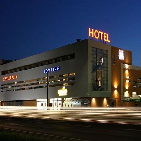 Quest Hotel - Dawniej Hotel Planeta Brzesko Esterno foto