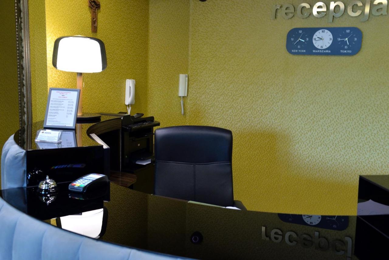 Quest Hotel - Dawniej Hotel Planeta Brzesko Esterno foto