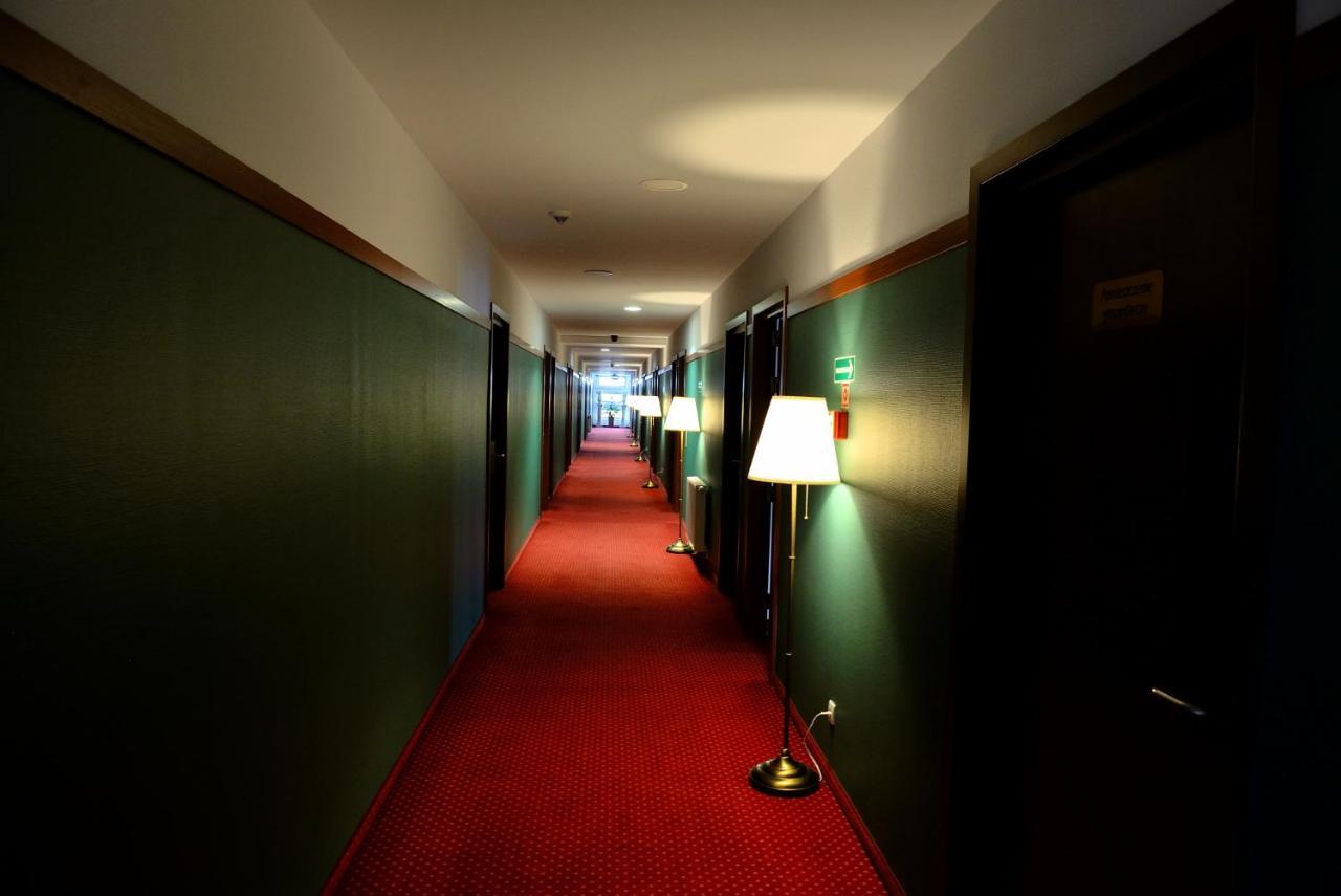 Quest Hotel - Dawniej Hotel Planeta Brzesko Esterno foto