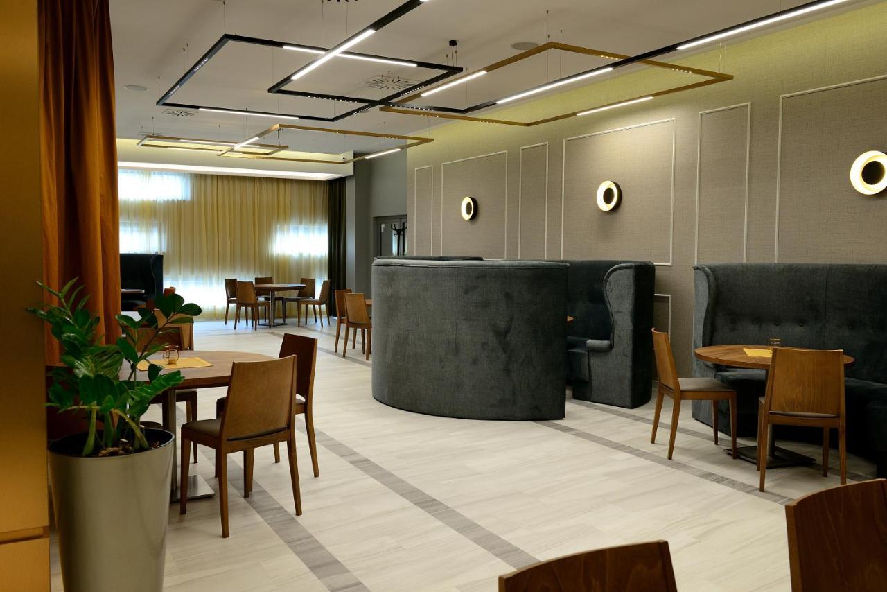 Quest Hotel - Dawniej Hotel Planeta Brzesko Esterno foto